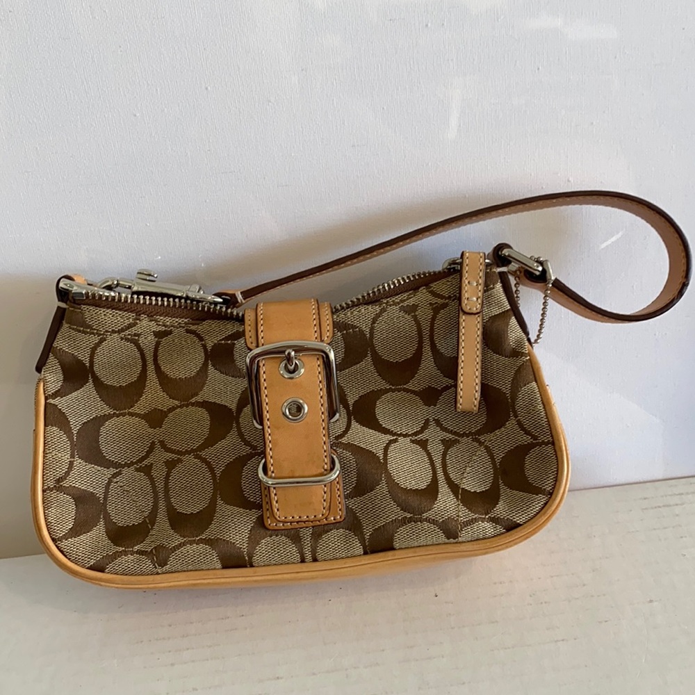 Coach small bag with logos